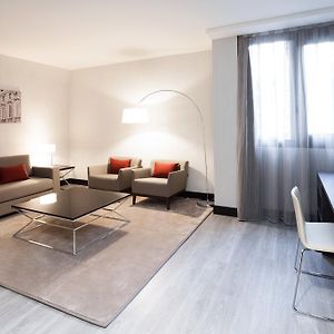 Habitación Estándar con 2 Camas Individuales